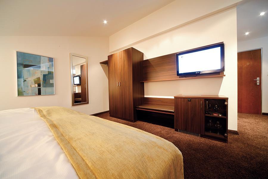 Stern Hotel Albershausen Ngoại thất bức ảnh